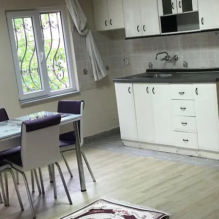 Ipek Apart